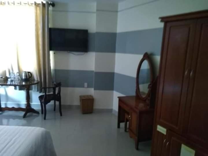Khach San Long Ty Hotel Cà Mau Kültér fotó